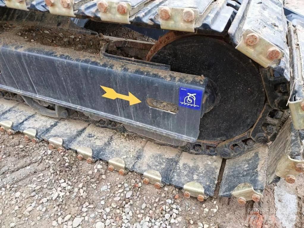 Komatsu PC 70-8 Vikšriniai ekskavatoriai