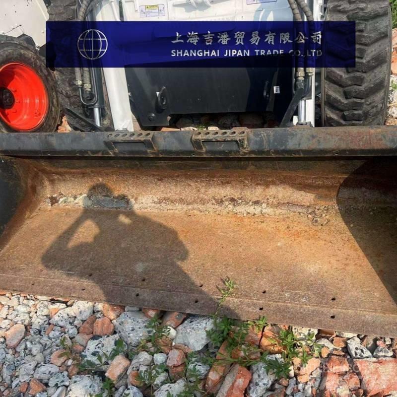 Bobcat S 590 Krautuvai su šoniniu pasukimu