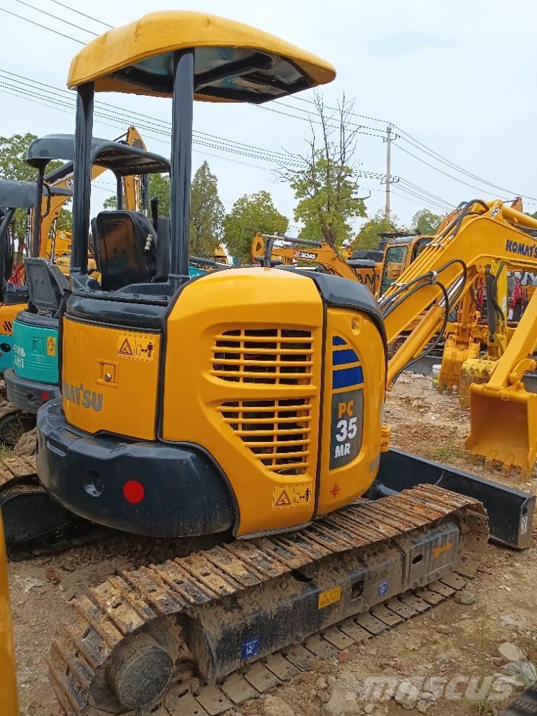 Komatsu PC 35 Vikšriniai ekskavatoriai