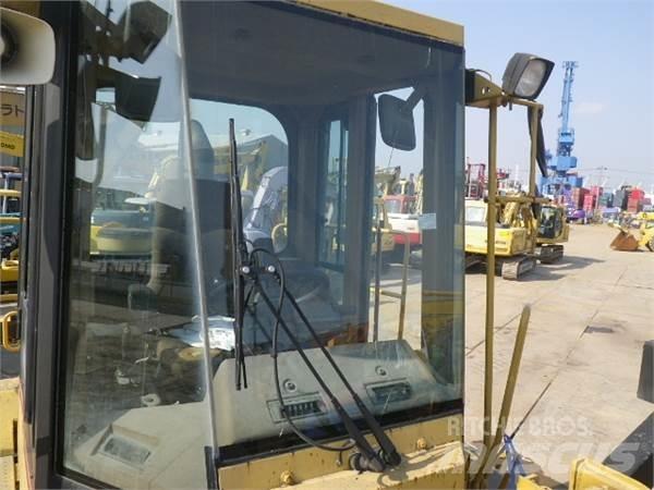 CAT 950F Naudoti ratiniai krautuvai