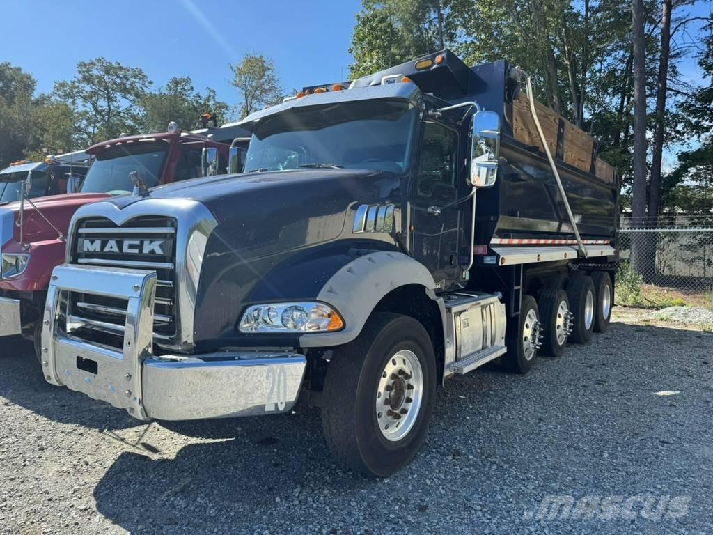 Mack GU813 Savivarčių priekabų vilkikai