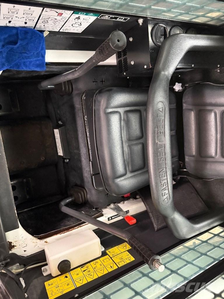 Bobcat S 16 Krautuvai su šoniniu pasukimu
