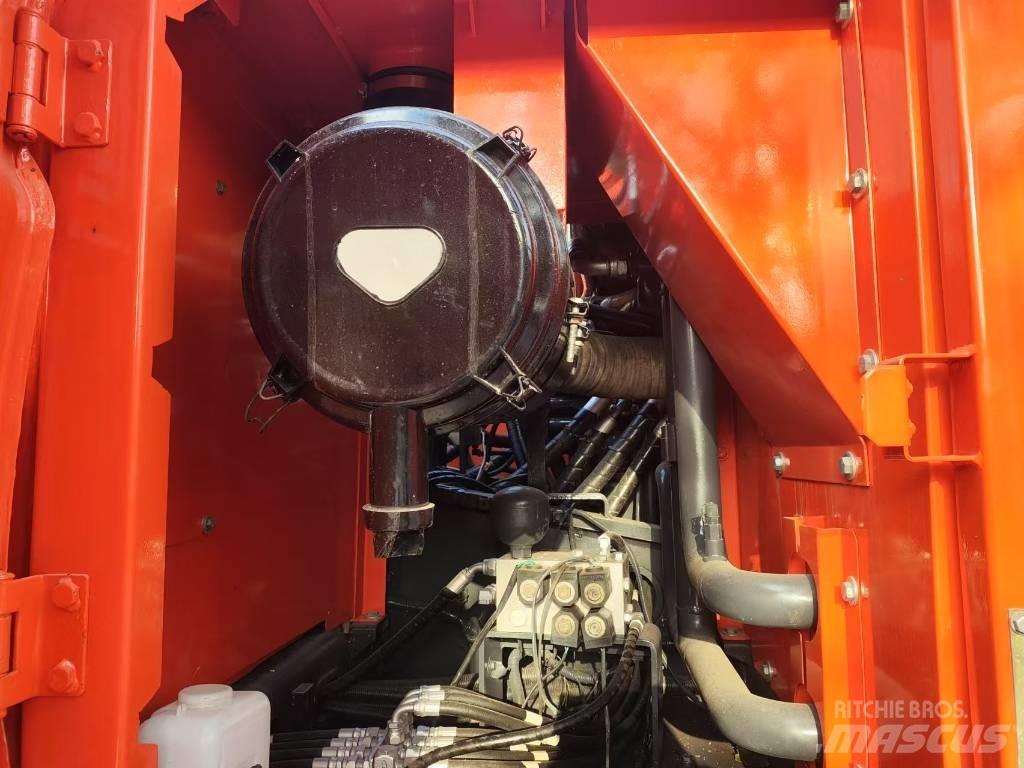 Doosan DX300LC-9c Vikšriniai ekskavatoriai