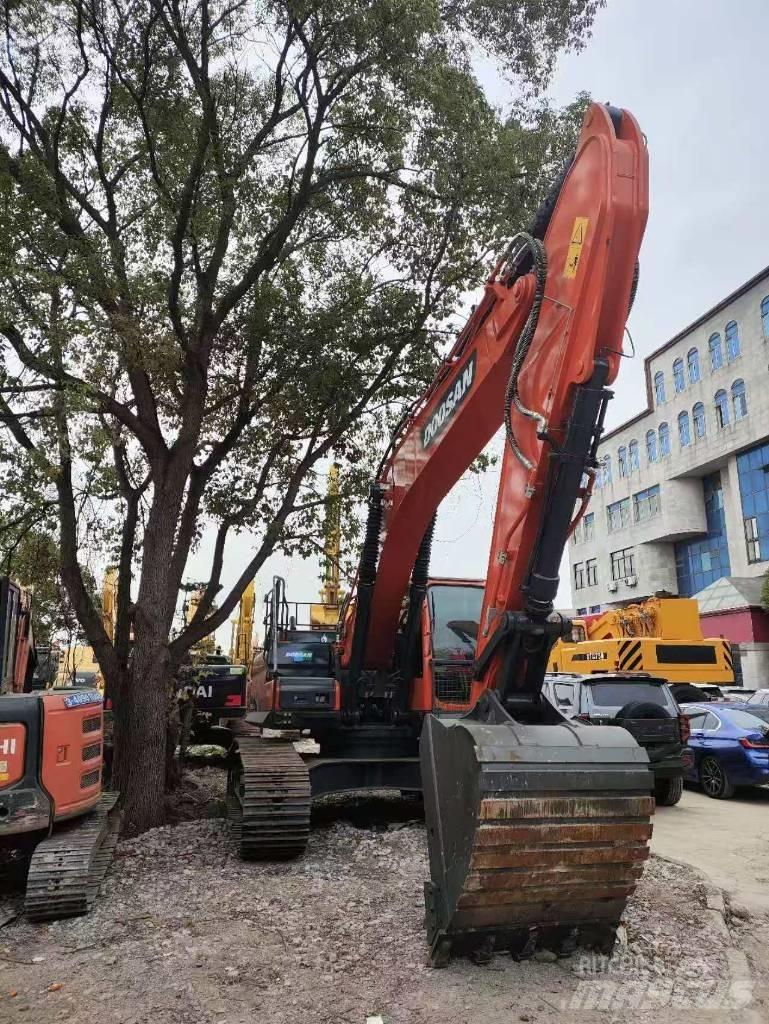 Doosan DX300LC-9c Vikšriniai ekskavatoriai