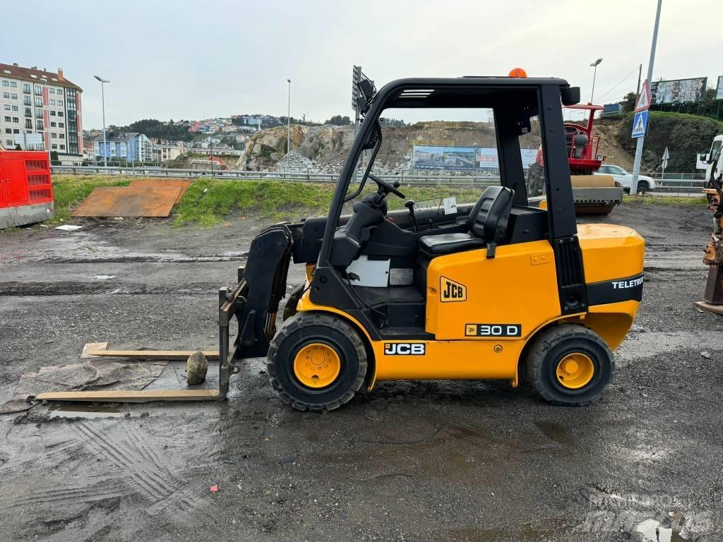 JCB TD30D TELETRUCK Teleskopiniai krautuvai