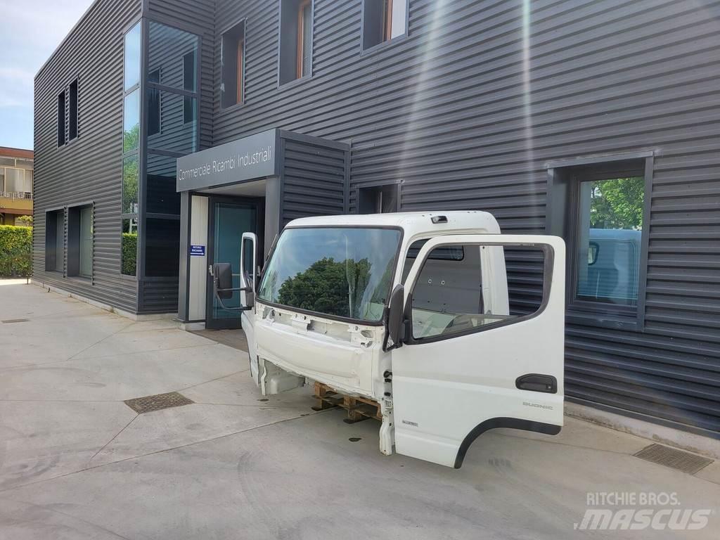 Mitsubishi Fuso "C" Kabinos ir salonai