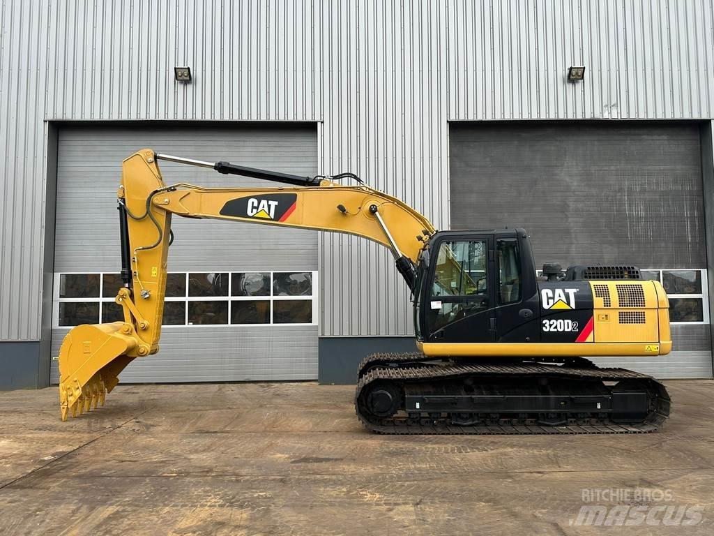 CAT 320D2 Vikšriniai ekskavatoriai