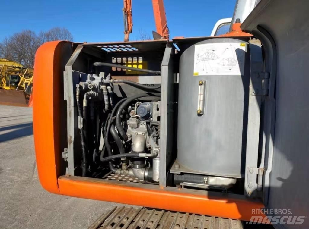 Hitachi EX 100 Vikšriniai ekskavatoriai