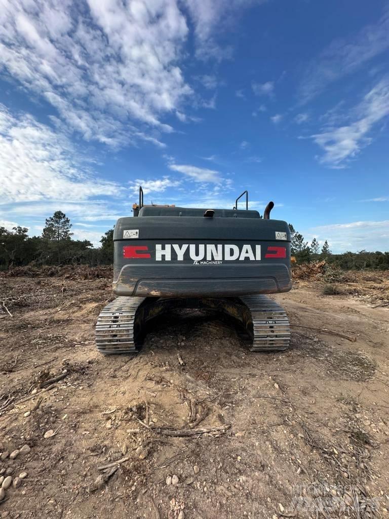 Hyundai HX 260 L Vikšriniai ekskavatoriai