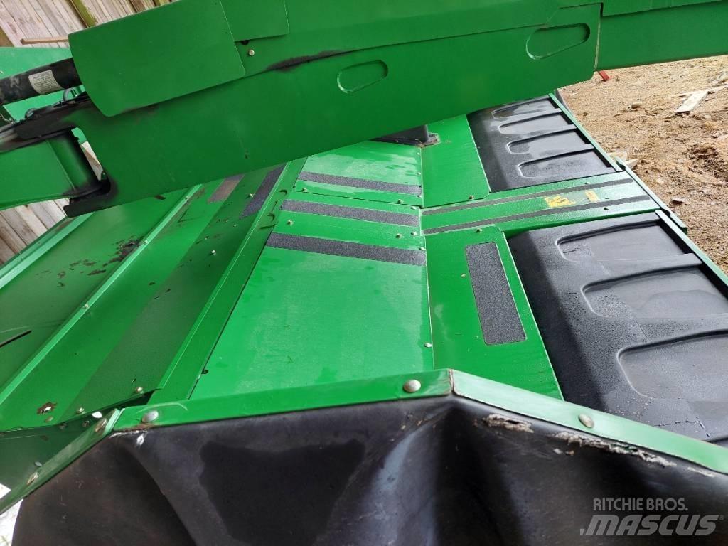 John Deere 730 Formuojančios žoliapjovės