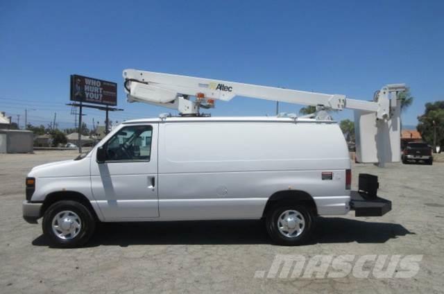 Ford E350 Pagalbos kelyje automobiliai