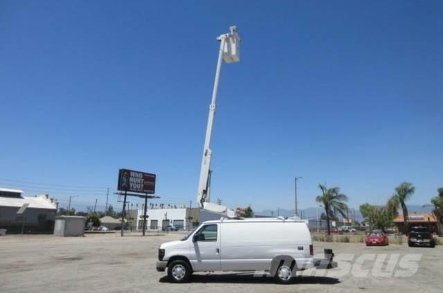 Ford E350 Pagalbos kelyje automobiliai