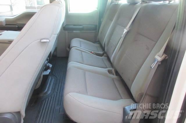 Ford F250 Pagalbos kelyje automobiliai