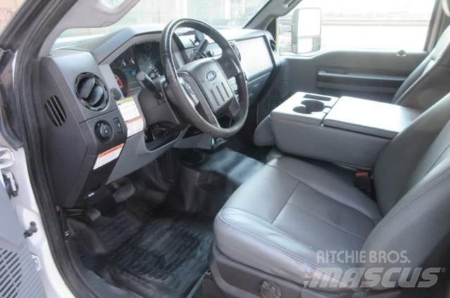 Ford F450 Ant vilkikų montuojamos kėlimo platformos