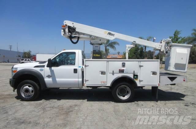 Ford F450 Ant vilkikų montuojamos kėlimo platformos