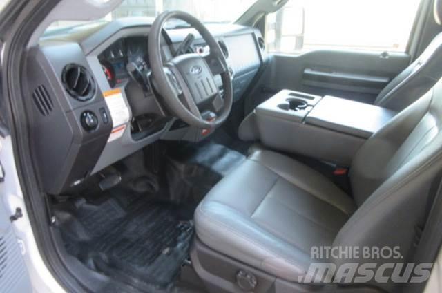 Ford F450 Ant vilkikų montuojamos kėlimo platformos