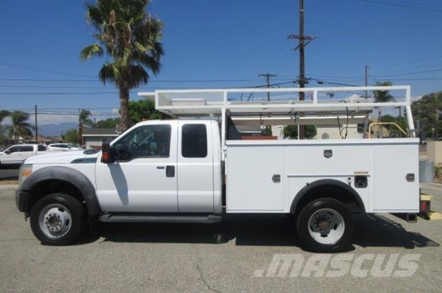 Ford F450 Pagalbos kelyje automobiliai
