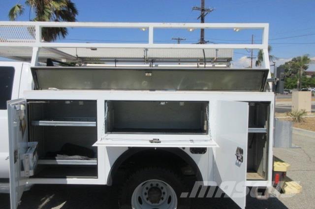 Ford F450 Pagalbos kelyje automobiliai