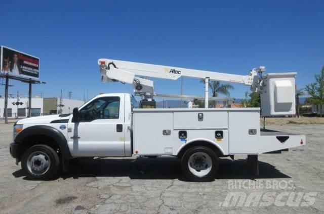 Ford F450 Ant vilkikų montuojamos kėlimo platformos