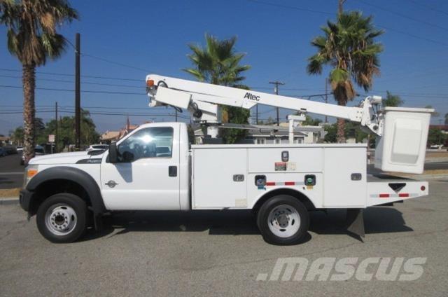 Ford F550 Pagalbos kelyje automobiliai