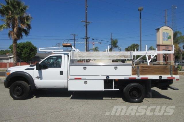 Ford F550 Pagalbos kelyje automobiliai