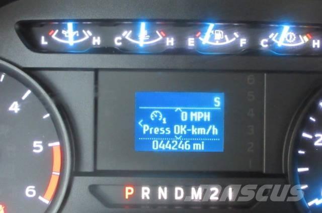 Ford F550 Pagalbos kelyje automobiliai