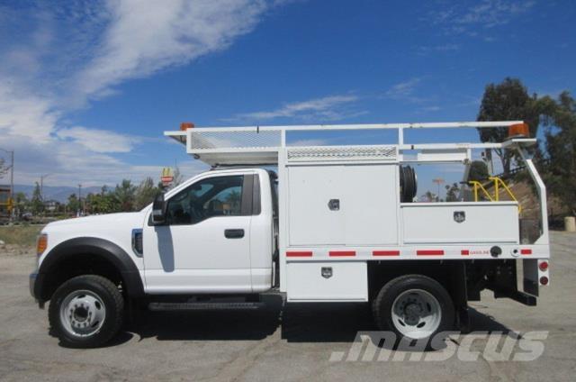 Ford F550 Pagalbos kelyje automobiliai