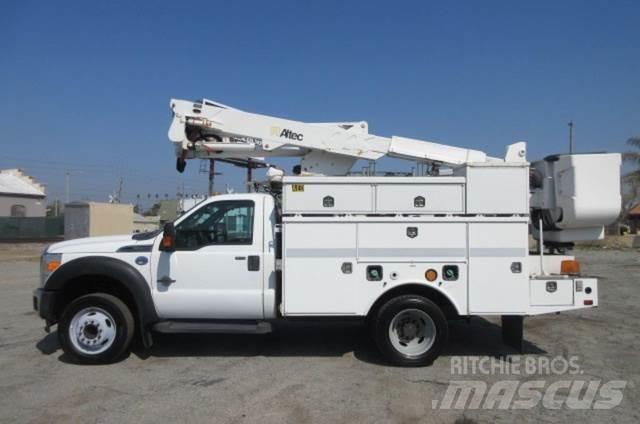 Ford F550 Pagalbos kelyje automobiliai