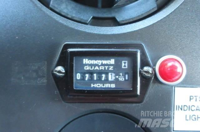 Ford F550 Pagalbos kelyje automobiliai