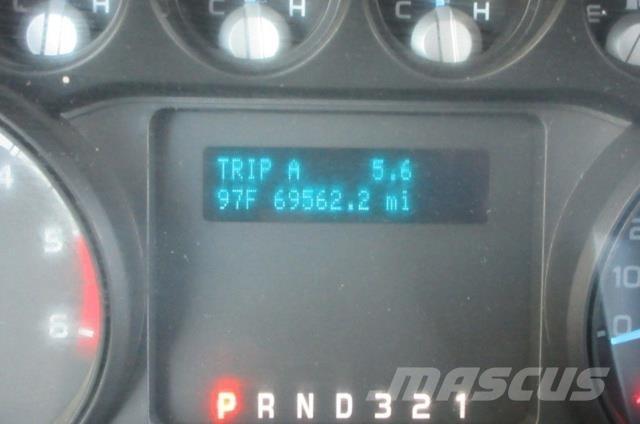 Ford F550 Pagalbos kelyje automobiliai