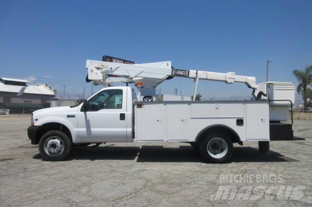 Ford F550 Pagalbos kelyje automobiliai