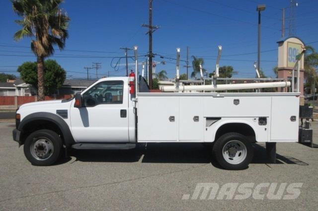 Ford F550 Pagalbos kelyje automobiliai
