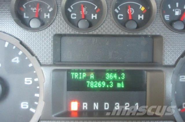 Ford F550 Pagalbos kelyje automobiliai