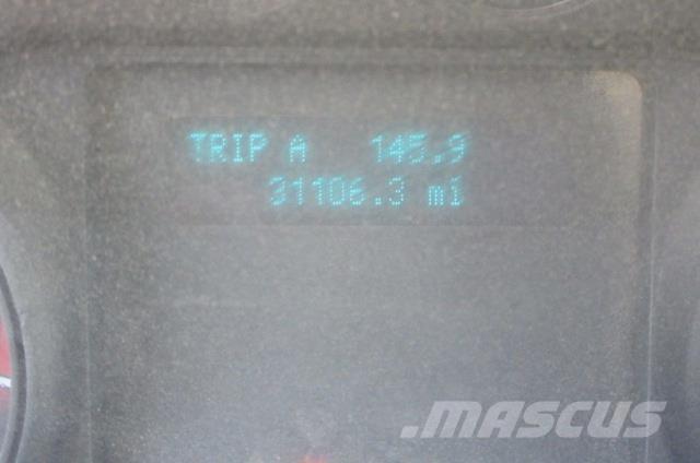 Ford F750 Pagalbos kelyje automobiliai