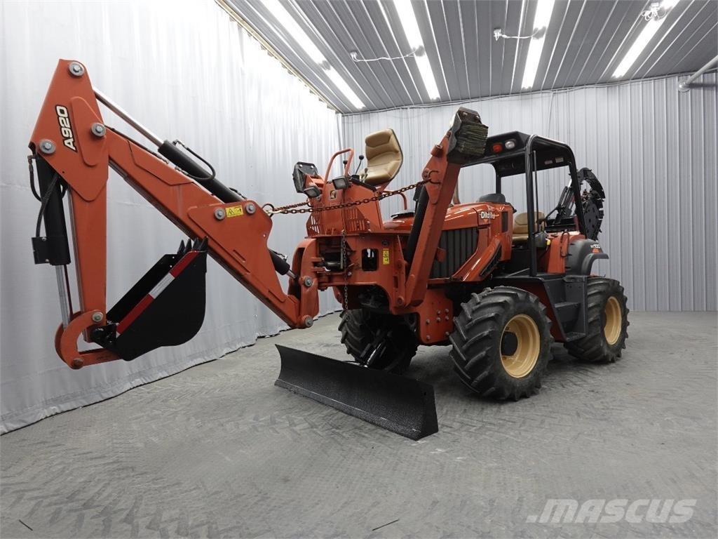 Ditch Witch RT100 Tranšėjų ekskavatoriai