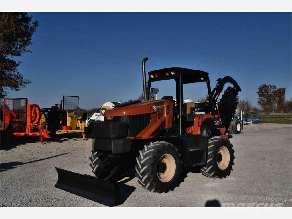 Ditch Witch RT100 Tranšėjų ekskavatoriai