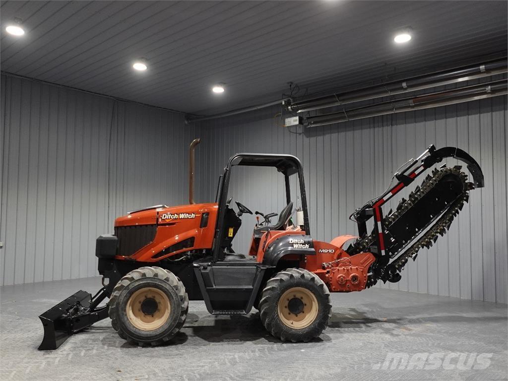 Ditch Witch RT100 Tranšėjų ekskavatoriai