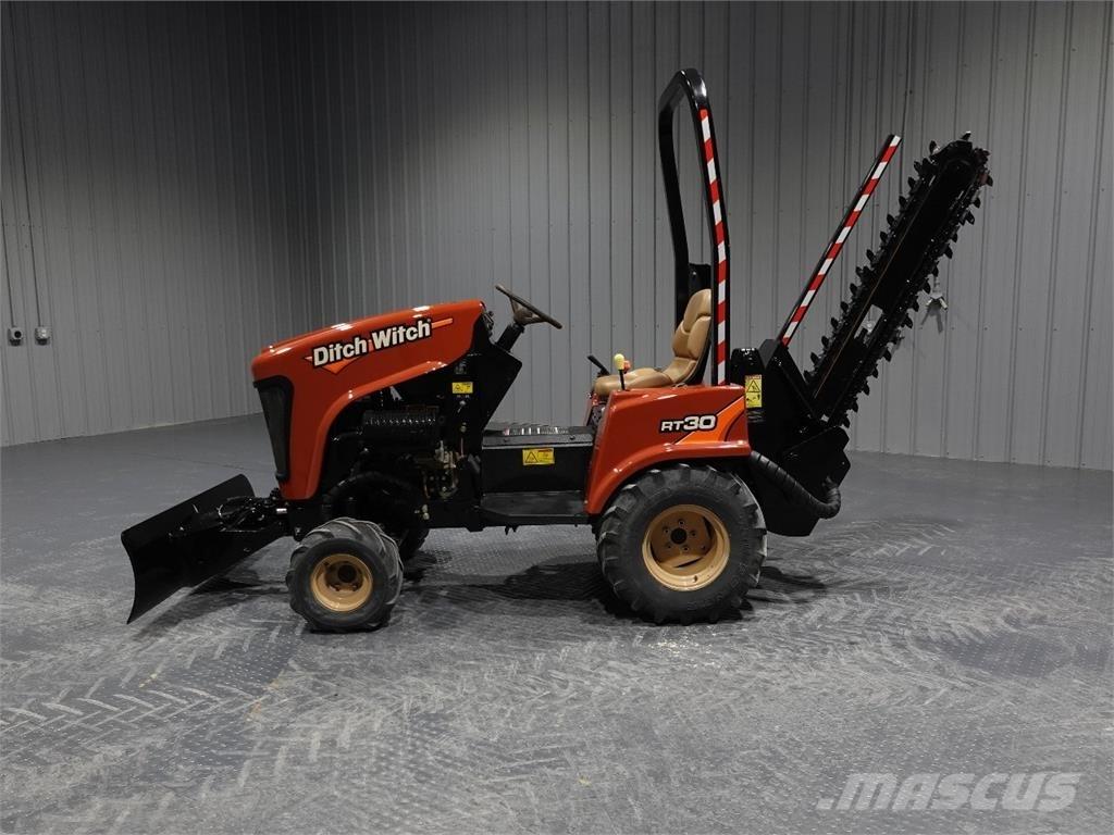 Ditch Witch RT30 Tranšėjų ekskavatoriai