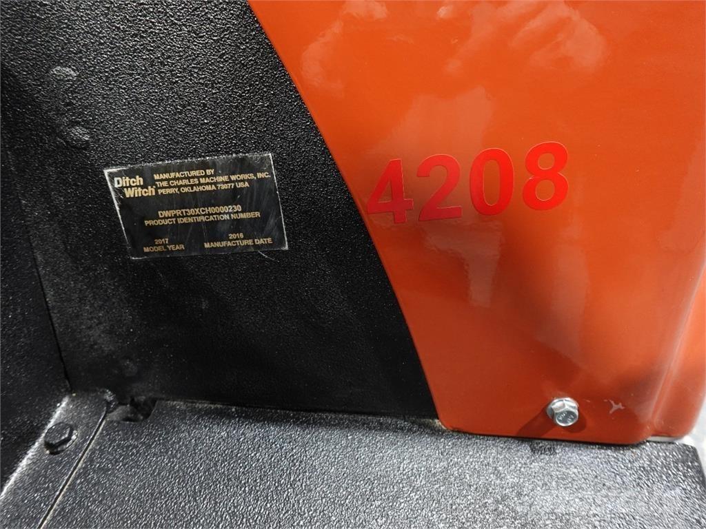 Ditch Witch RT30 Tranšėjų ekskavatoriai