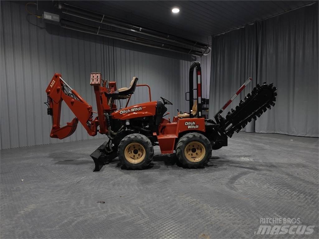 Ditch Witch RT36 Tranšėjų ekskavatoriai
