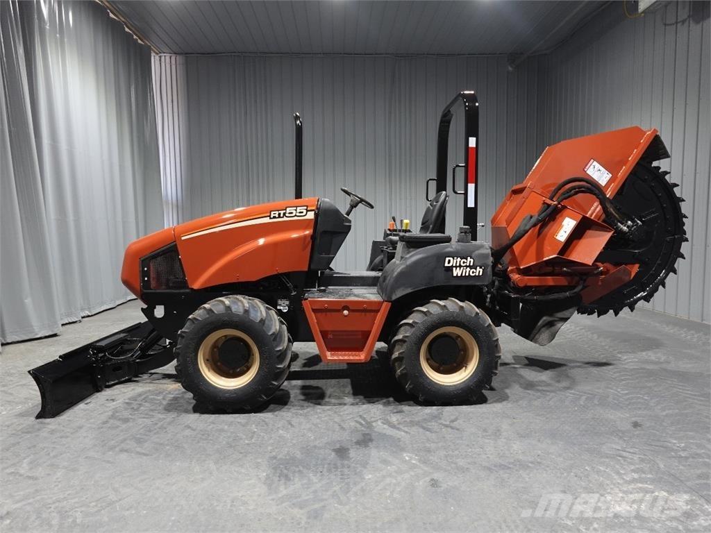 Ditch Witch RT55 Akmens ir betono pjūklai
