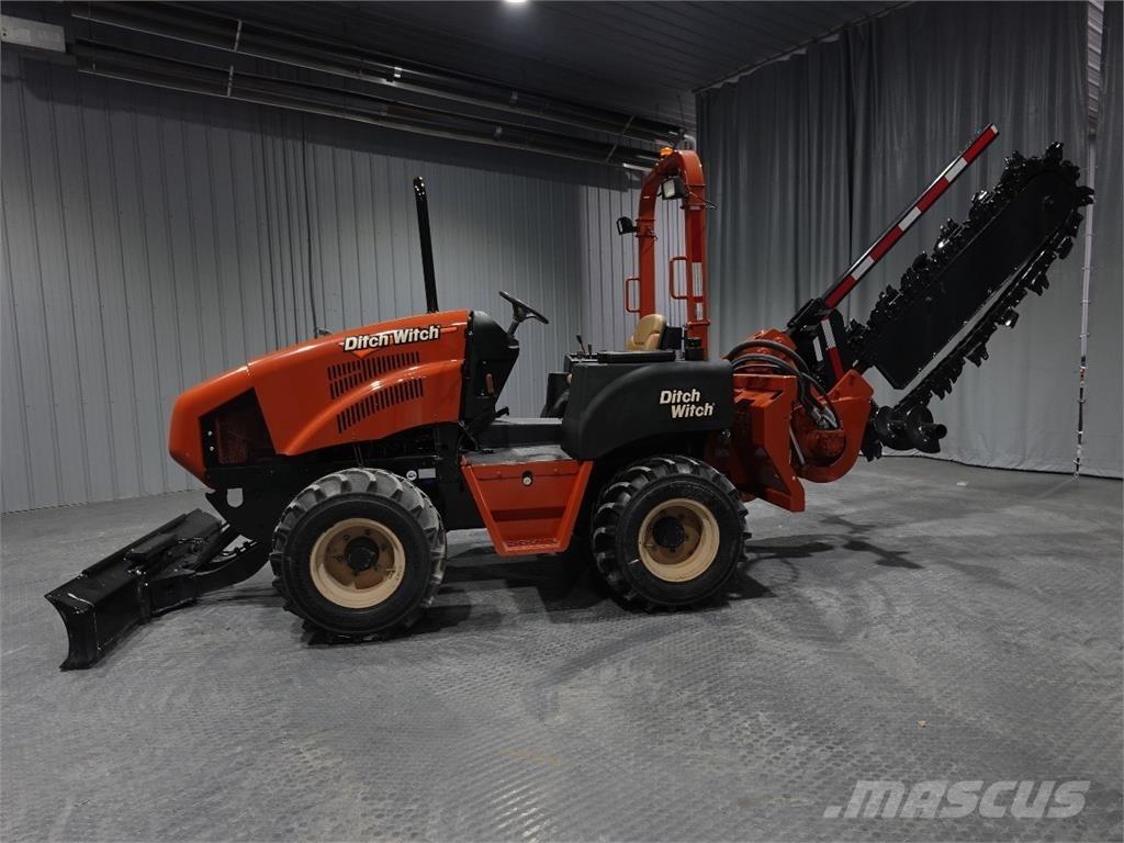 Ditch Witch RT80 Tranšėjų ekskavatoriai