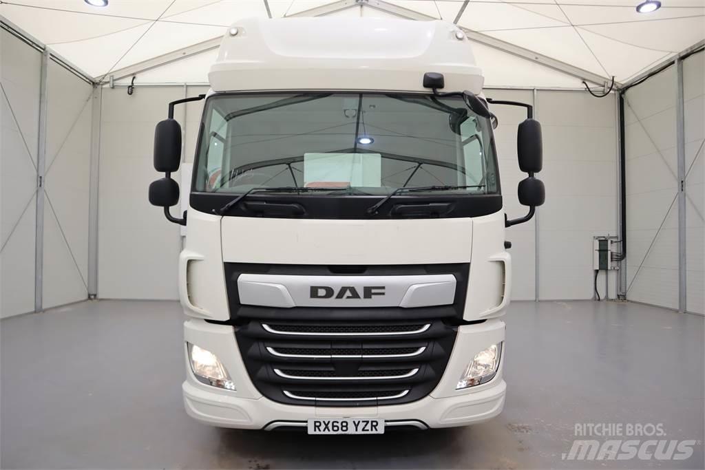 DAF CF450 Naudoti vilkikai