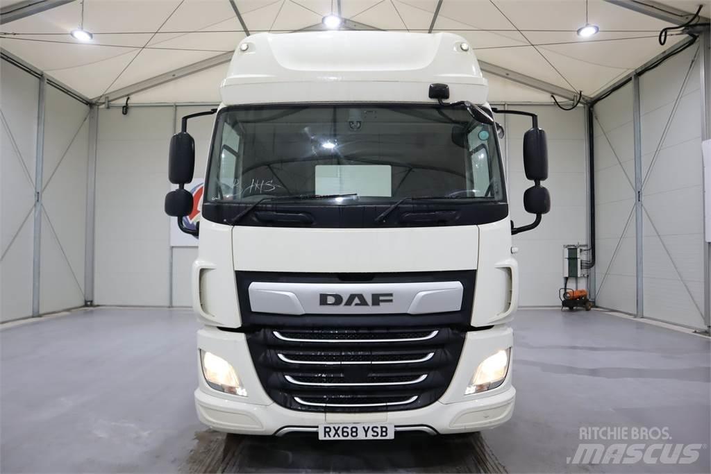 DAF CF450 Naudoti vilkikai