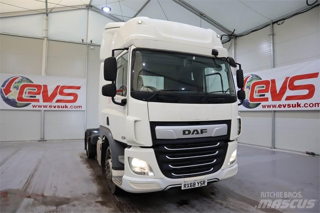 DAF CF450 Naudoti vilkikai