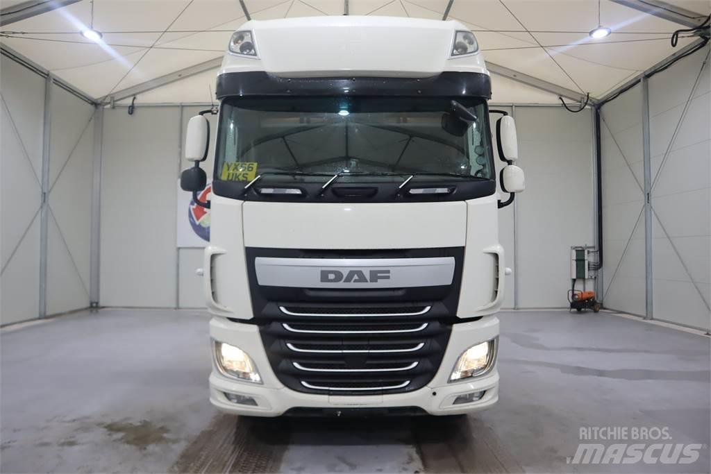 DAF XF510 Naudoti vilkikai