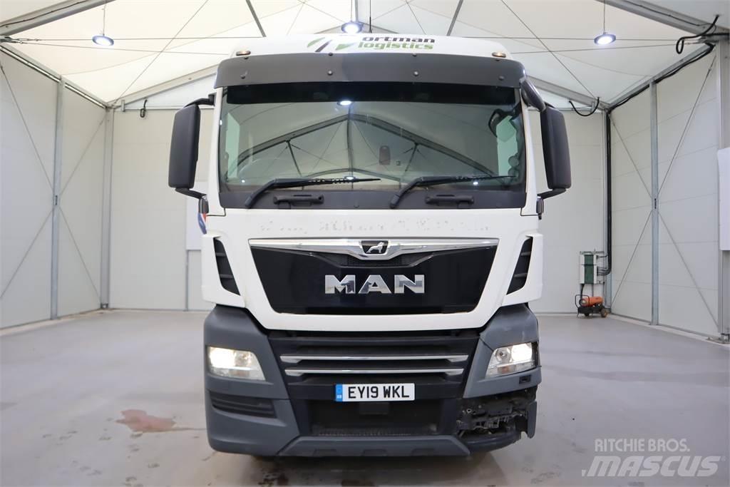 MAN TGX 26.460 Naudoti vilkikai