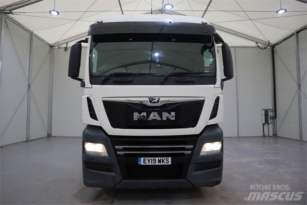 MAN TGX 26.460 Naudoti vilkikai