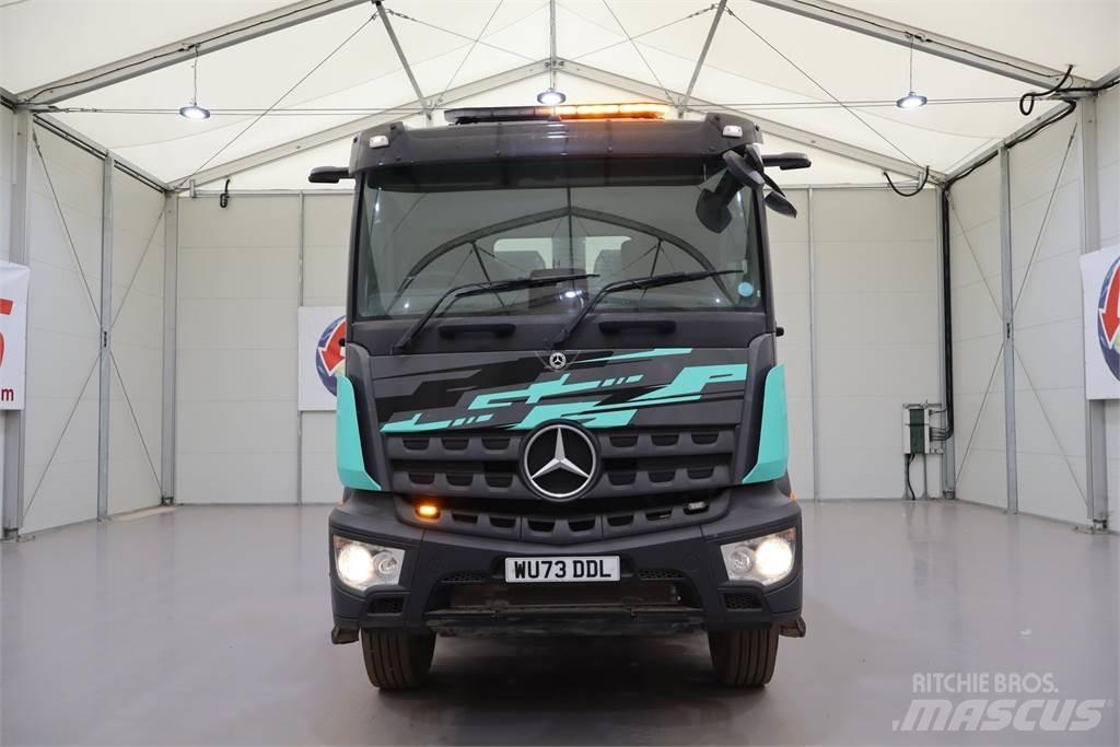 Mercedes-Benz AROCS 3240 Savivarčių priekabų vilkikai