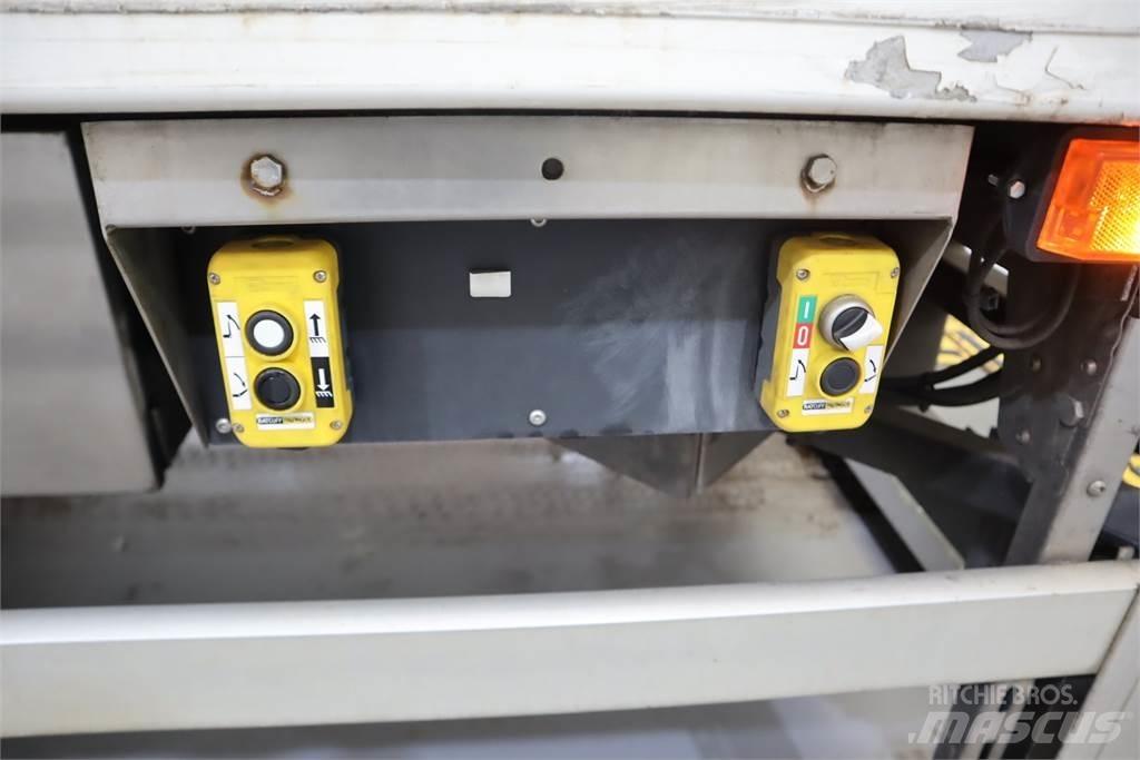 Scania P250 Šaldymo konteineriai